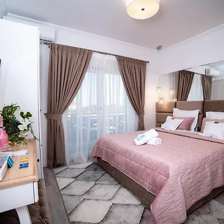 Club Waves - Hotel