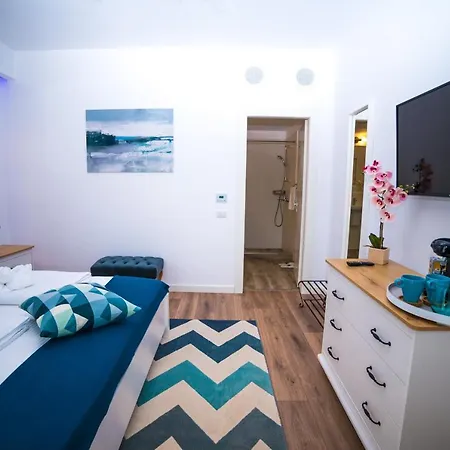 Club Waves - Hotel